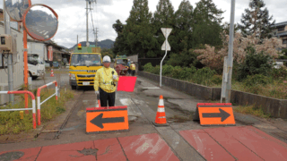 消雪パイプ取り替え工事の交通誘導
