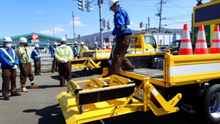 テールゲートリフター特別教育を行いました